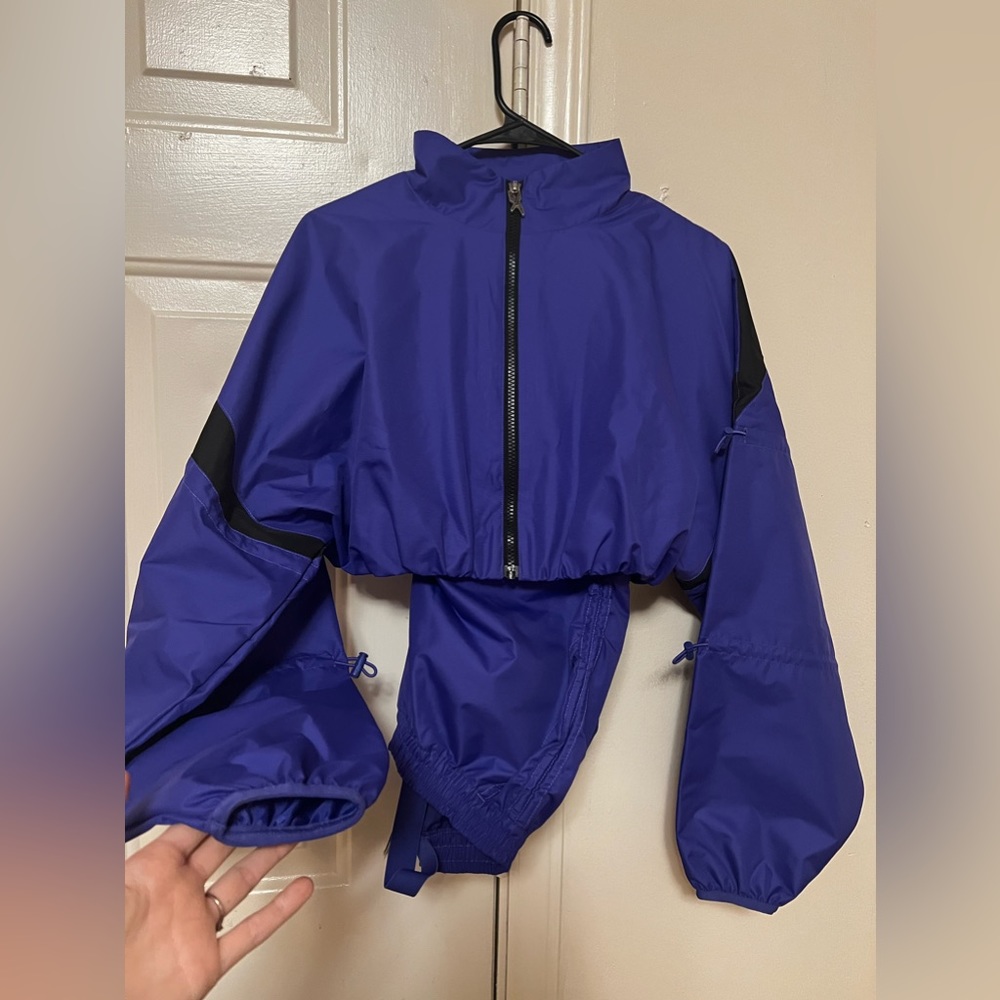 Wind breaker set